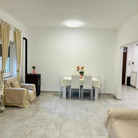 Вилла Milky'S House Isola del Cantone Экстерьер фото